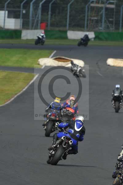 Mallory park Leicestershire;Mallory park photographs;Motorcycle action photographs;Trackday digital images;event digital images;eventdigitalimages;mallory park;no limits trackday;peter wileman photography;trackday;trackday photos