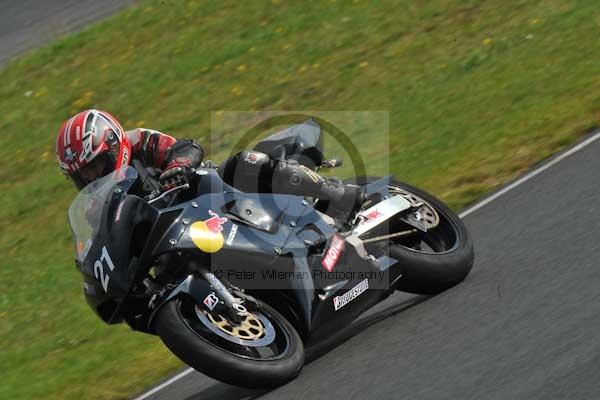 Mallory park Leicestershire;Mallory park photographs;Motorcycle action photographs;Trackday digital images;event digital images;eventdigitalimages;mallory park;no limits trackday;peter wileman photography;trackday;trackday photos