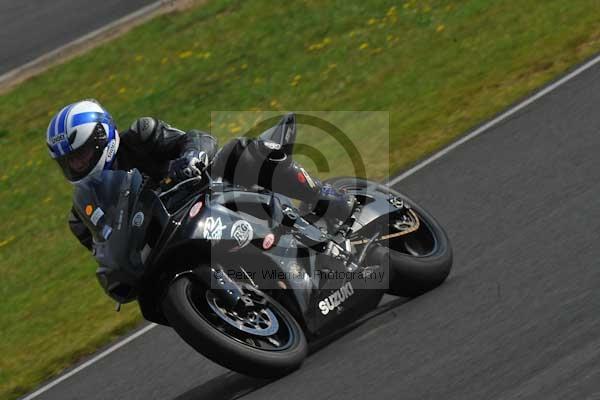 Mallory park Leicestershire;Mallory park photographs;Motorcycle action photographs;Trackday digital images;event digital images;eventdigitalimages;mallory park;no limits trackday;peter wileman photography;trackday;trackday photos