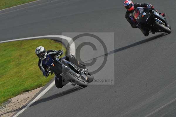 Mallory park Leicestershire;Mallory park photographs;Motorcycle action photographs;Trackday digital images;event digital images;eventdigitalimages;mallory park;no limits trackday;peter wileman photography;trackday;trackday photos