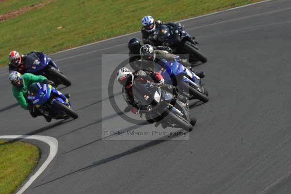 Mallory park Leicestershire;Mallory park photographs;Motorcycle action photographs;Trackday digital images;event digital images;eventdigitalimages;mallory park;no limits trackday;peter wileman photography;trackday;trackday photos