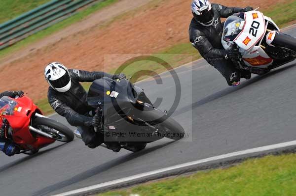 Mallory park Leicestershire;Mallory park photographs;Motorcycle action photographs;Trackday digital images;event digital images;eventdigitalimages;mallory park;no limits trackday;peter wileman photography;trackday;trackday photos