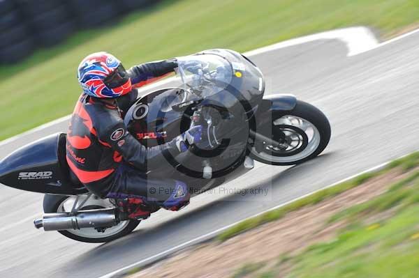 Mallory park Leicestershire;Mallory park photographs;Motorcycle action photographs;Trackday digital images;event digital images;eventdigitalimages;mallory park;no limits trackday;peter wileman photography;trackday;trackday photos