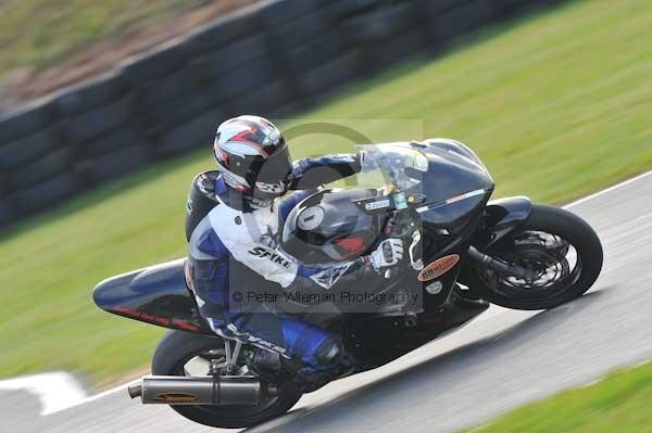 Mallory park Leicestershire;Mallory park photographs;Motorcycle action photographs;Trackday digital images;event digital images;eventdigitalimages;mallory park;no limits trackday;peter wileman photography;trackday;trackday photos