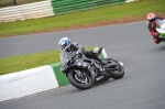 Mallory-park-Leicestershire;Mallory-park-photographs;Motorcycle-action-photographs;Trackday-digital-images;event-digital-images;eventdigitalimages;mallory-park;no-limits-trackday;peter-wileman-photography;trackday;trackday-photos