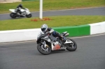 Mallory-park-Leicestershire;Mallory-park-photographs;Motorcycle-action-photographs;Trackday-digital-images;event-digital-images;eventdigitalimages;mallory-park;no-limits-trackday;peter-wileman-photography;trackday;trackday-photos