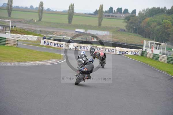 Mallory park Leicestershire;Mallory park photographs;Motorcycle action photographs;Trackday digital images;event digital images;eventdigitalimages;mallory park;no limits trackday;peter wileman photography;trackday;trackday photos