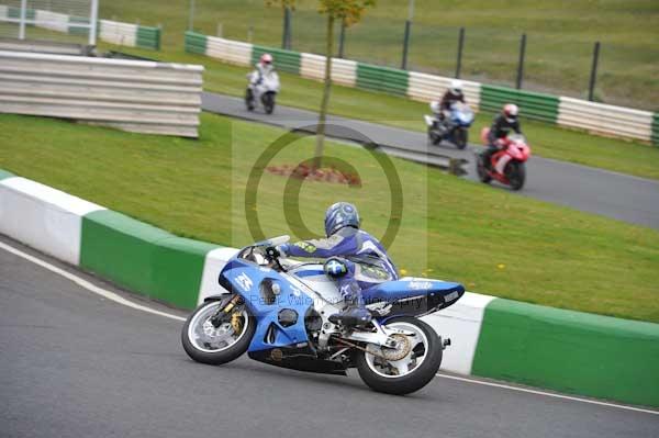 Mallory park Leicestershire;Mallory park photographs;Motorcycle action photographs;Trackday digital images;event digital images;eventdigitalimages;mallory park;no limits trackday;peter wileman photography;trackday;trackday photos