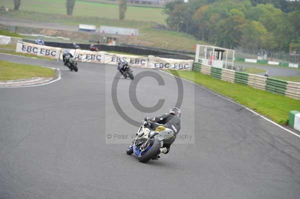 Mallory park Leicestershire;Mallory park photographs;Motorcycle action photographs;Trackday digital images;event digital images;eventdigitalimages;mallory park;no limits trackday;peter wileman photography;trackday;trackday photos