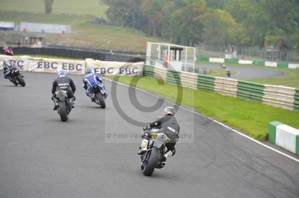 Mallory park Leicestershire;Mallory park photographs;Motorcycle action photographs;Trackday digital images;event digital images;eventdigitalimages;mallory park;no limits trackday;peter wileman photography;trackday;trackday photos