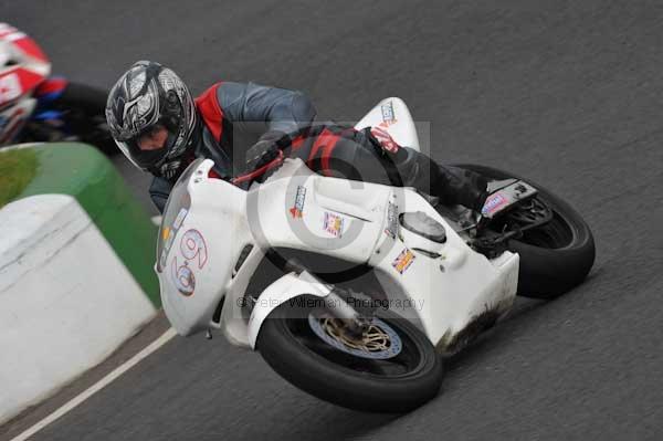 Mallory park Leicestershire;Mallory park photographs;Motorcycle action photographs;Trackday digital images;event digital images;eventdigitalimages;mallory park;no limits trackday;peter wileman photography;trackday;trackday photos