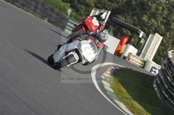 Mallory park Leicestershire;Mallory park photographs;Motorcycle action photographs;Trackday digital images;event digital images;eventdigitalimages;mallory park;no limits trackday;peter wileman photography;trackday;trackday photos