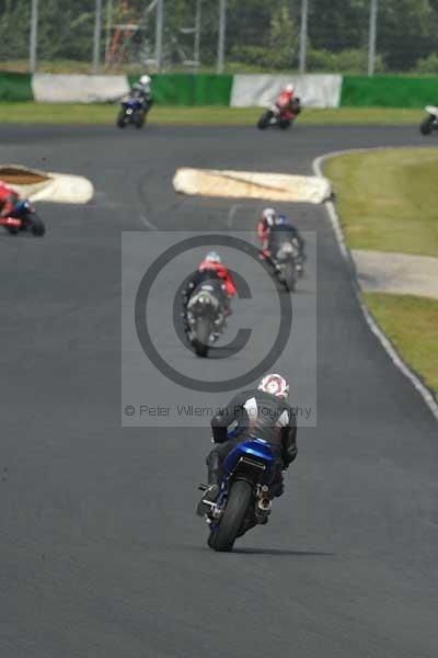 Mallory park Leicestershire;Mallory park photographs;Motorcycle action photographs;Trackday digital images;event digital images;eventdigitalimages;mallory park;no limits trackday;peter wileman photography;trackday;trackday photos