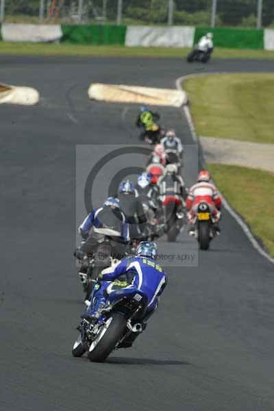 Mallory park Leicestershire;Mallory park photographs;Motorcycle action photographs;Trackday digital images;event digital images;eventdigitalimages;mallory park;no limits trackday;peter wileman photography;trackday;trackday photos