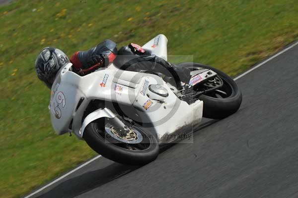 Mallory park Leicestershire;Mallory park photographs;Motorcycle action photographs;Trackday digital images;event digital images;eventdigitalimages;mallory park;no limits trackday;peter wileman photography;trackday;trackday photos