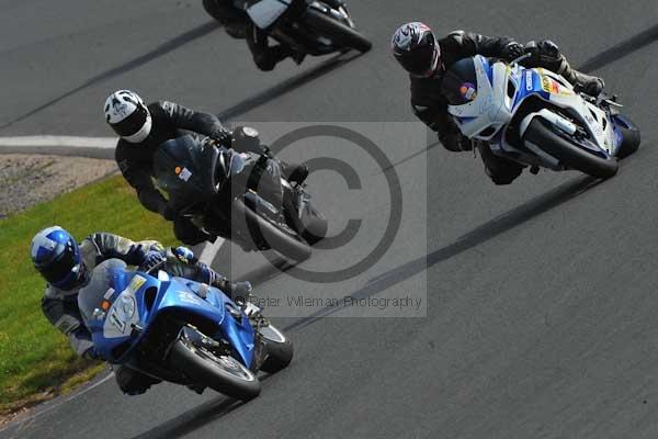 Mallory park Leicestershire;Mallory park photographs;Motorcycle action photographs;Trackday digital images;event digital images;eventdigitalimages;mallory park;no limits trackday;peter wileman photography;trackday;trackday photos