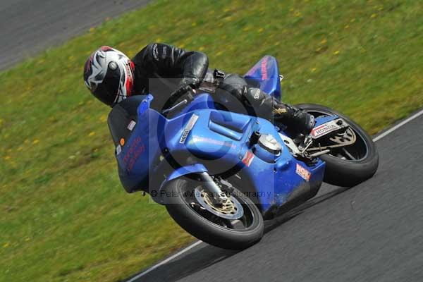 Mallory park Leicestershire;Mallory park photographs;Motorcycle action photographs;Trackday digital images;event digital images;eventdigitalimages;mallory park;no limits trackday;peter wileman photography;trackday;trackday photos