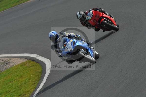 Mallory park Leicestershire;Mallory park photographs;Motorcycle action photographs;Trackday digital images;event digital images;eventdigitalimages;mallory park;no limits trackday;peter wileman photography;trackday;trackday photos