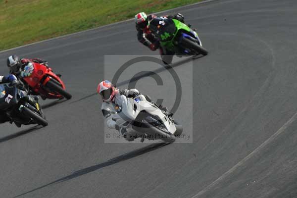 Mallory park Leicestershire;Mallory park photographs;Motorcycle action photographs;Trackday digital images;event digital images;eventdigitalimages;mallory park;no limits trackday;peter wileman photography;trackday;trackday photos