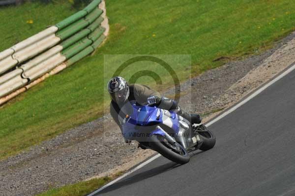 Mallory park Leicestershire;Mallory park photographs;Motorcycle action photographs;Trackday digital images;event digital images;eventdigitalimages;mallory park;no limits trackday;peter wileman photography;trackday;trackday photos