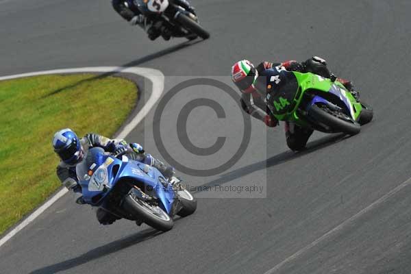 Mallory park Leicestershire;Mallory park photographs;Motorcycle action photographs;Trackday digital images;event digital images;eventdigitalimages;mallory park;no limits trackday;peter wileman photography;trackday;trackday photos