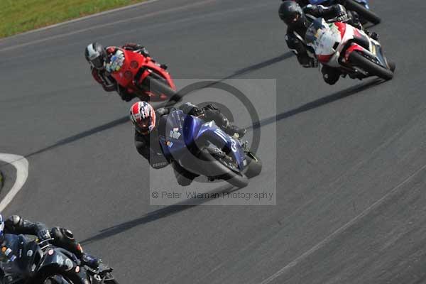 Mallory park Leicestershire;Mallory park photographs;Motorcycle action photographs;Trackday digital images;event digital images;eventdigitalimages;mallory park;no limits trackday;peter wileman photography;trackday;trackday photos