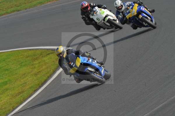 Mallory park Leicestershire;Mallory park photographs;Motorcycle action photographs;Trackday digital images;event digital images;eventdigitalimages;mallory park;no limits trackday;peter wileman photography;trackday;trackday photos