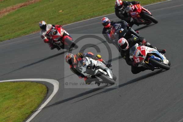 Mallory park Leicestershire;Mallory park photographs;Motorcycle action photographs;Trackday digital images;event digital images;eventdigitalimages;mallory park;no limits trackday;peter wileman photography;trackday;trackday photos