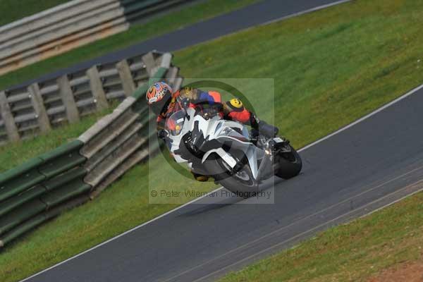 Mallory park Leicestershire;Mallory park photographs;Motorcycle action photographs;Trackday digital images;event digital images;eventdigitalimages;mallory park;no limits trackday;peter wileman photography;trackday;trackday photos