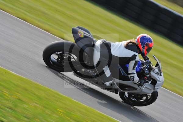 Mallory park Leicestershire;Mallory park photographs;Motorcycle action photographs;Trackday digital images;event digital images;eventdigitalimages;mallory park;no limits trackday;peter wileman photography;trackday;trackday photos