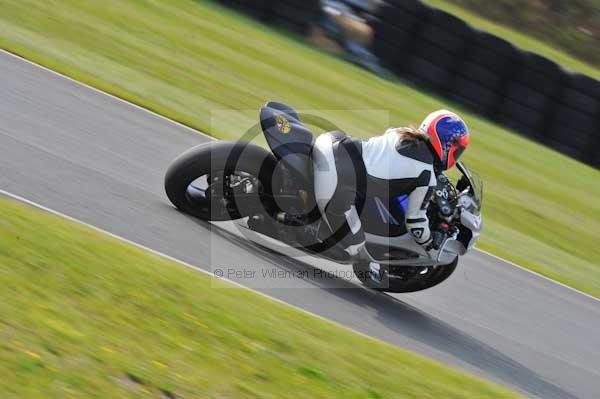 Mallory park Leicestershire;Mallory park photographs;Motorcycle action photographs;Trackday digital images;event digital images;eventdigitalimages;mallory park;no limits trackday;peter wileman photography;trackday;trackday photos