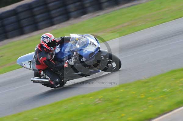 Mallory park Leicestershire;Mallory park photographs;Motorcycle action photographs;Trackday digital images;event digital images;eventdigitalimages;mallory park;no limits trackday;peter wileman photography;trackday;trackday photos