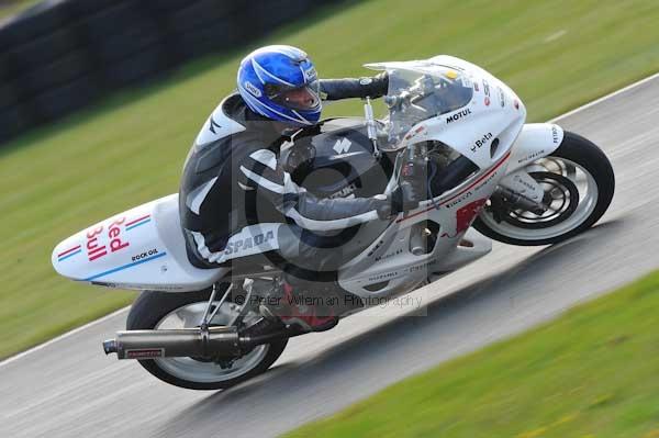 Mallory park Leicestershire;Mallory park photographs;Motorcycle action photographs;Trackday digital images;event digital images;eventdigitalimages;mallory park;no limits trackday;peter wileman photography;trackday;trackday photos