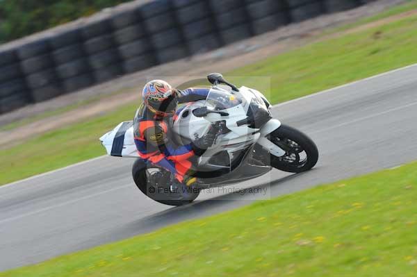 Mallory park Leicestershire;Mallory park photographs;Motorcycle action photographs;Trackday digital images;event digital images;eventdigitalimages;mallory park;no limits trackday;peter wileman photography;trackday;trackday photos