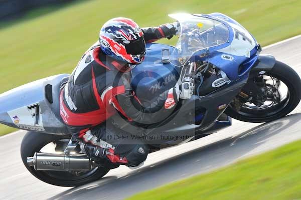 Mallory park Leicestershire;Mallory park photographs;Motorcycle action photographs;Trackday digital images;event digital images;eventdigitalimages;mallory park;no limits trackday;peter wileman photography;trackday;trackday photos