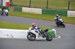 Mallory-park-Leicestershire;Mallory-park-photographs;Motorcycle-action-photographs;Trackday-digital-images;event-digital-images;eventdigitalimages;mallory-park;no-limits-trackday;peter-wileman-photography;trackday;trackday-photos