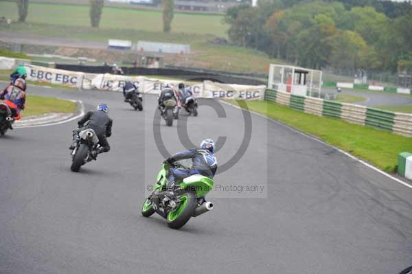 Mallory park Leicestershire;Mallory park photographs;Motorcycle action photographs;Trackday digital images;event digital images;eventdigitalimages;mallory park;no limits trackday;peter wileman photography;trackday;trackday photos