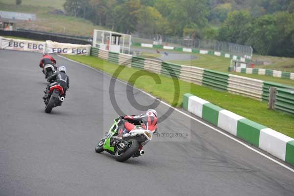 Mallory park Leicestershire;Mallory park photographs;Motorcycle action photographs;Trackday digital images;event digital images;eventdigitalimages;mallory park;no limits trackday;peter wileman photography;trackday;trackday photos