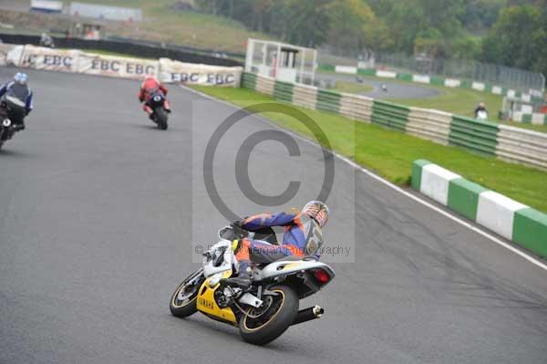 Mallory park Leicestershire;Mallory park photographs;Motorcycle action photographs;Trackday digital images;event digital images;eventdigitalimages;mallory park;no limits trackday;peter wileman photography;trackday;trackday photos