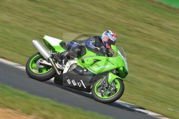 Mallory park Leicestershire;Mallory park photographs;Motorcycle action photographs;Trackday digital images;event digital images;eventdigitalimages;mallory park;no limits trackday;peter wileman photography;trackday;trackday photos