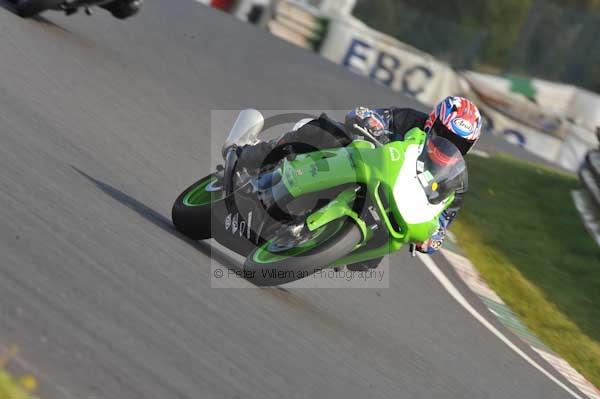 Mallory park Leicestershire;Mallory park photographs;Motorcycle action photographs;Trackday digital images;event digital images;eventdigitalimages;mallory park;no limits trackday;peter wileman photography;trackday;trackday photos