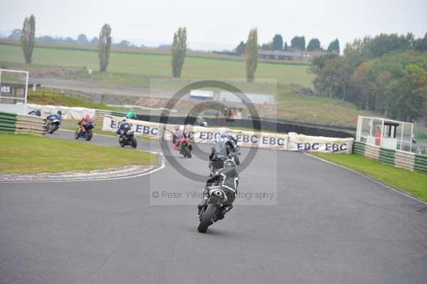 Mallory park Leicestershire;Mallory park photographs;Motorcycle action photographs;Trackday digital images;event digital images;eventdigitalimages;mallory park;no limits trackday;peter wileman photography;trackday;trackday photos