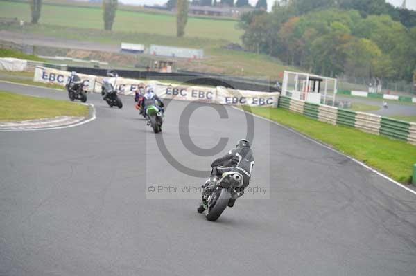 Mallory park Leicestershire;Mallory park photographs;Motorcycle action photographs;Trackday digital images;event digital images;eventdigitalimages;mallory park;no limits trackday;peter wileman photography;trackday;trackday photos