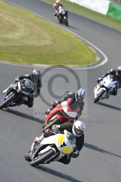 Mallory park Leicestershire;Mallory park photographs;Motorcycle action photographs;Trackday digital images;event digital images;eventdigitalimages;mallory park;no limits trackday;peter wileman photography;trackday;trackday photos