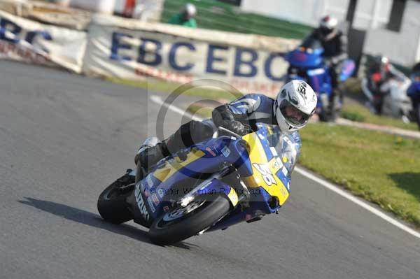 Mallory park Leicestershire;Mallory park photographs;Motorcycle action photographs;Trackday digital images;event digital images;eventdigitalimages;mallory park;no limits trackday;peter wileman photography;trackday;trackday photos