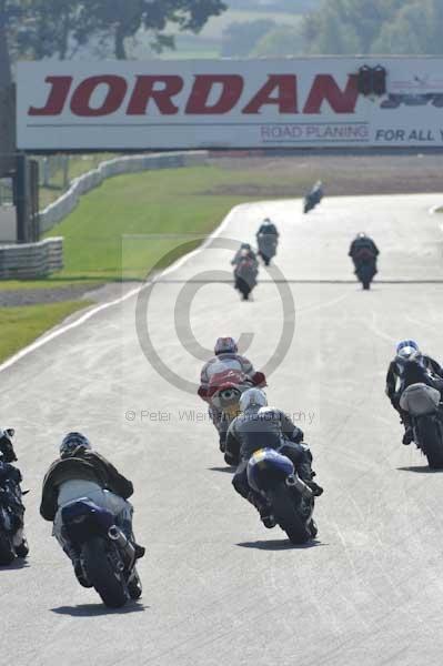 Mallory park Leicestershire;Mallory park photographs;Motorcycle action photographs;Trackday digital images;event digital images;eventdigitalimages;mallory park;no limits trackday;peter wileman photography;trackday;trackday photos