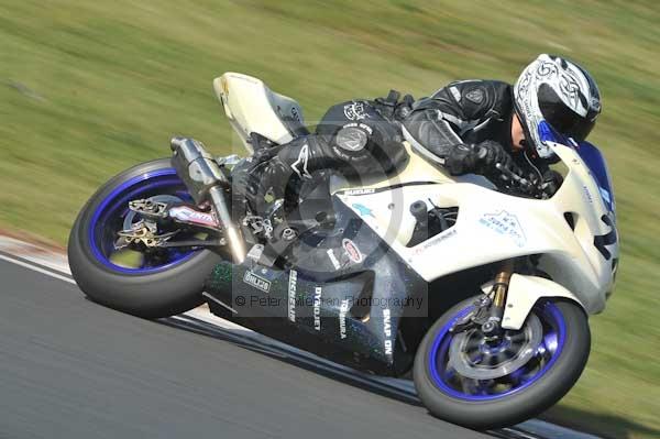 Mallory park Leicestershire;Mallory park photographs;Motorcycle action photographs;Trackday digital images;event digital images;eventdigitalimages;mallory park;no limits trackday;peter wileman photography;trackday;trackday photos