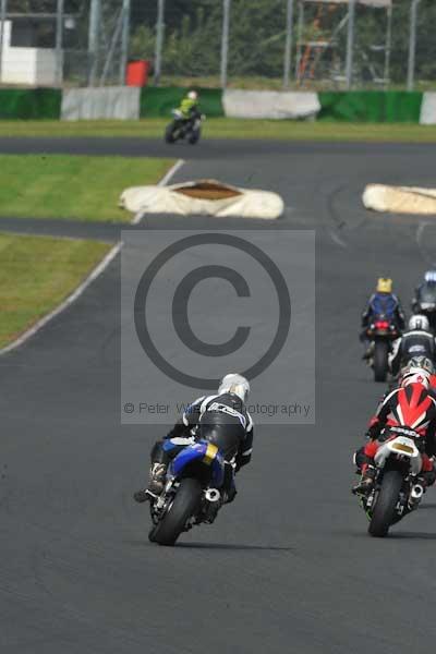 Mallory park Leicestershire;Mallory park photographs;Motorcycle action photographs;Trackday digital images;event digital images;eventdigitalimages;mallory park;no limits trackday;peter wileman photography;trackday;trackday photos