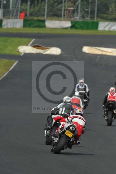 Mallory park Leicestershire;Mallory park photographs;Motorcycle action photographs;Trackday digital images;event digital images;eventdigitalimages;mallory park;no limits trackday;peter wileman photography;trackday;trackday photos