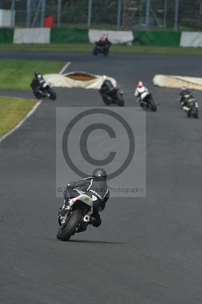 Mallory park Leicestershire;Mallory park photographs;Motorcycle action photographs;Trackday digital images;event digital images;eventdigitalimages;mallory park;no limits trackday;peter wileman photography;trackday;trackday photos